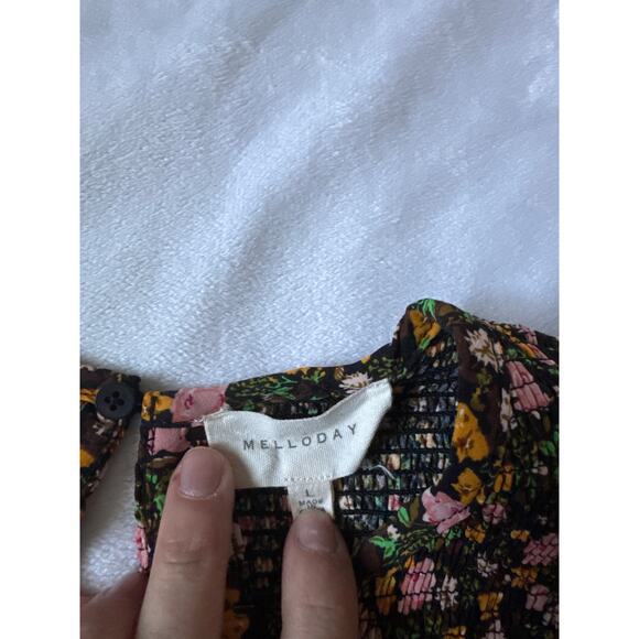 Melloday women’s Black Floral Smocked Dress Puff Sleeve Large - Picture 4 of 5